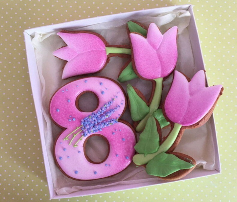 пряник 8 марта